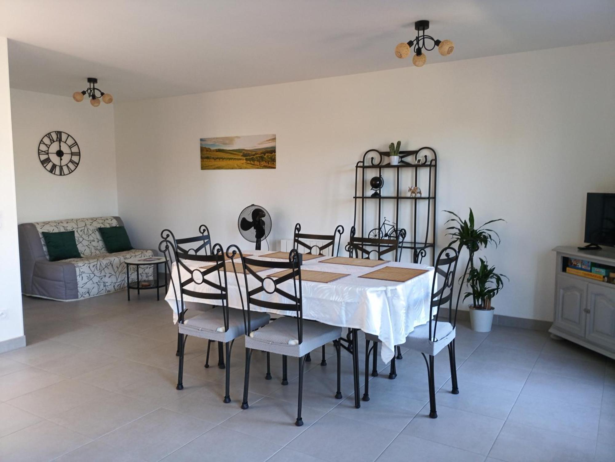 Holiday home Meuble De Tourisme Classe 3 Etoiles Le Ptit Coin De Soleil - Ciers D'abzac *