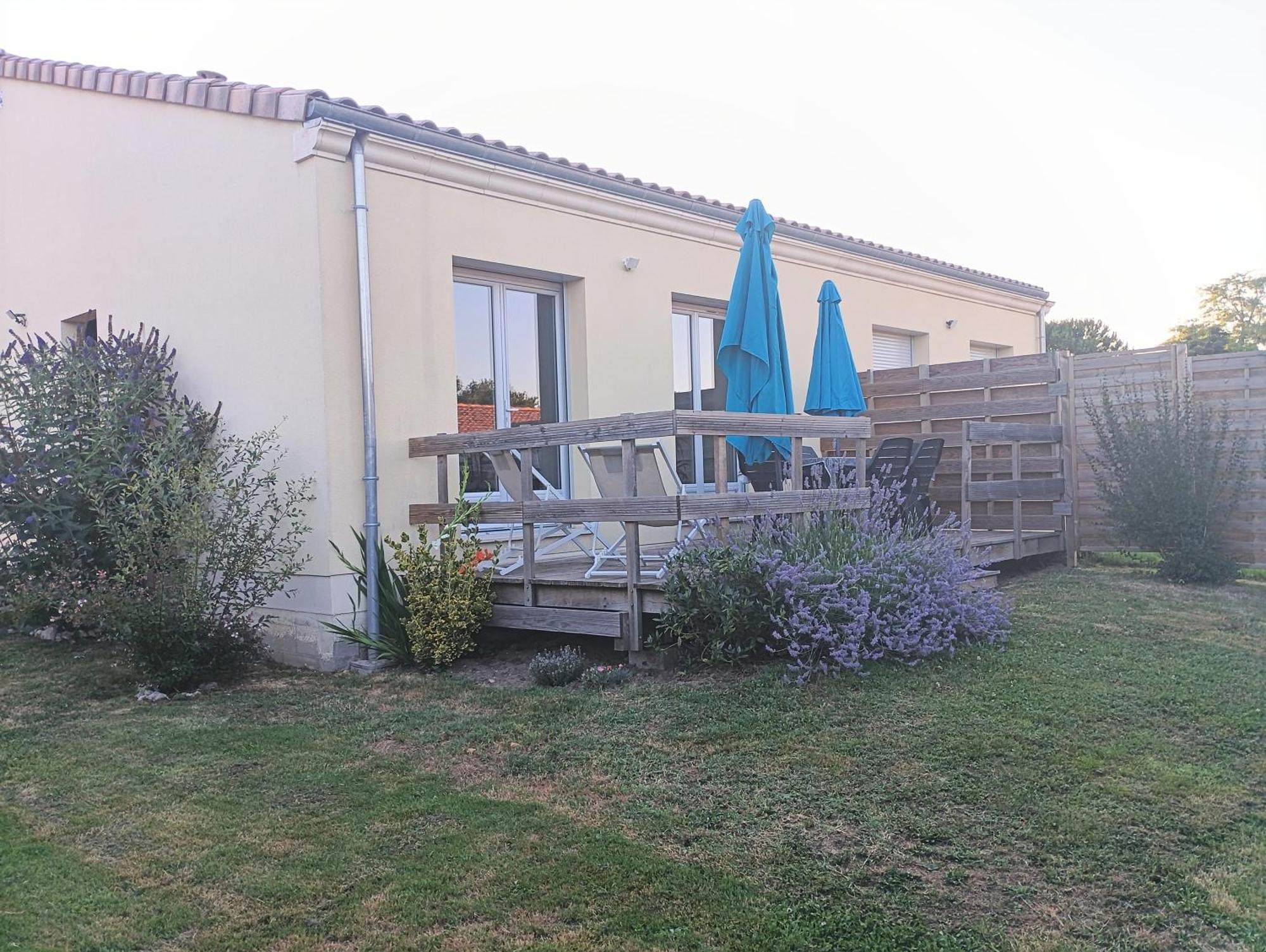 Meuble De Tourisme Classe 3 Etoiles Le Ptit Coin De Soleil - Ciers D'abzac Ferienhaus *